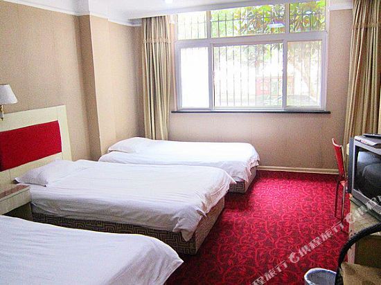 Циндао: Ailiya Business Hotel