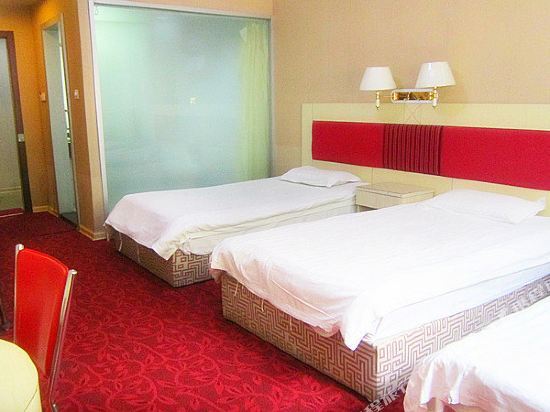 Циндао: Ailiya Business Hotel
