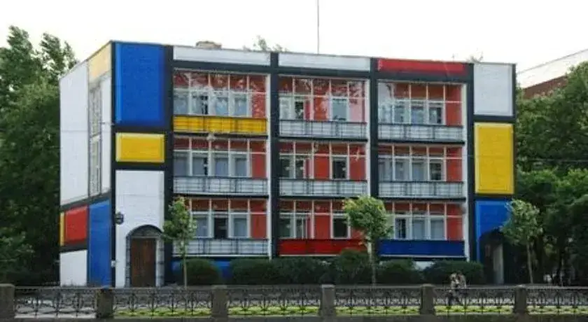 Санкт-Петербург: Graffiti Hostel
