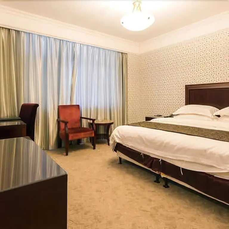 Цзясинь: Home Inn Huaxuan Select Hotel (Jiaxing Wanda Plaza Branch)