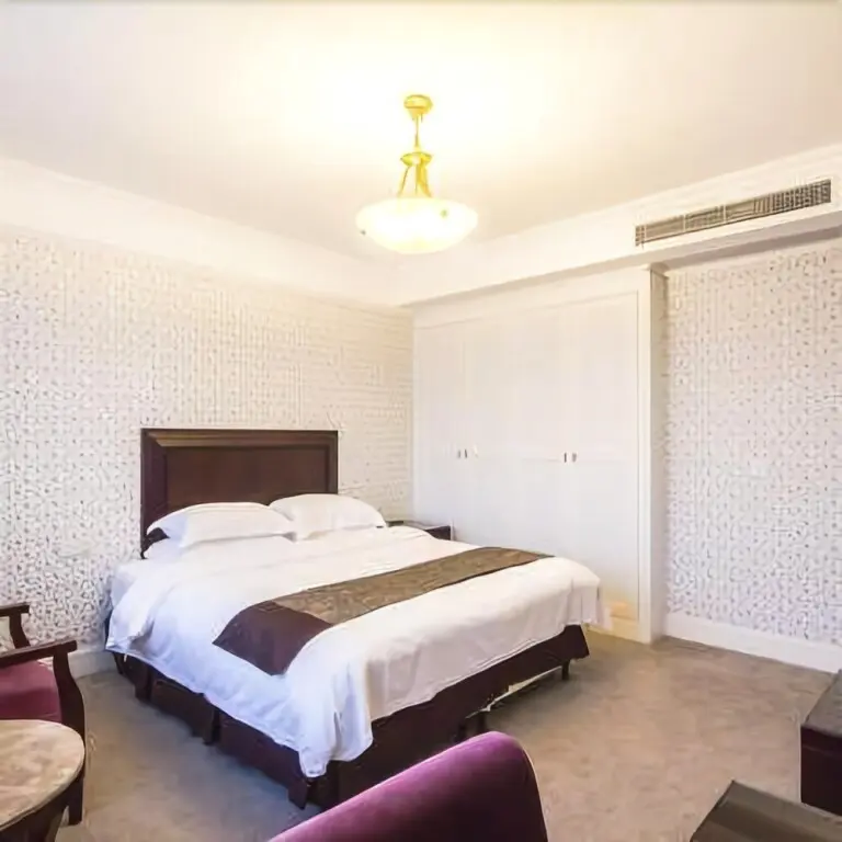 Цзясинь: Home Inn Huaxuan Select Hotel (Jiaxing Wanda Plaza Branch)