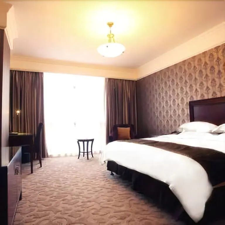 Цзясинь: Home Inn Huaxuan Select Hotel (Jiaxing Wanda Plaza Branch)