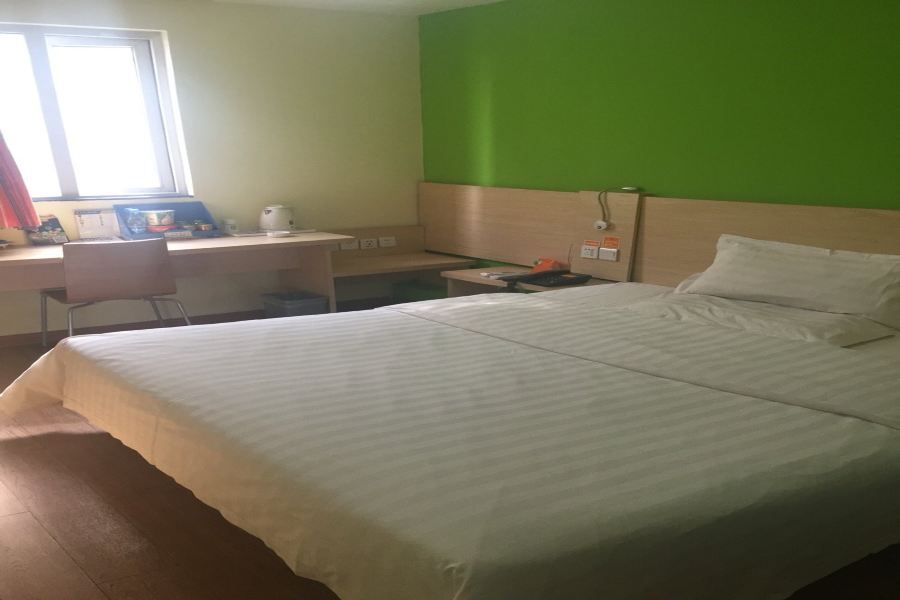 Сиань: 7 Days Inn (Xi'an Anyuanmen Metro Station Beishaomen)