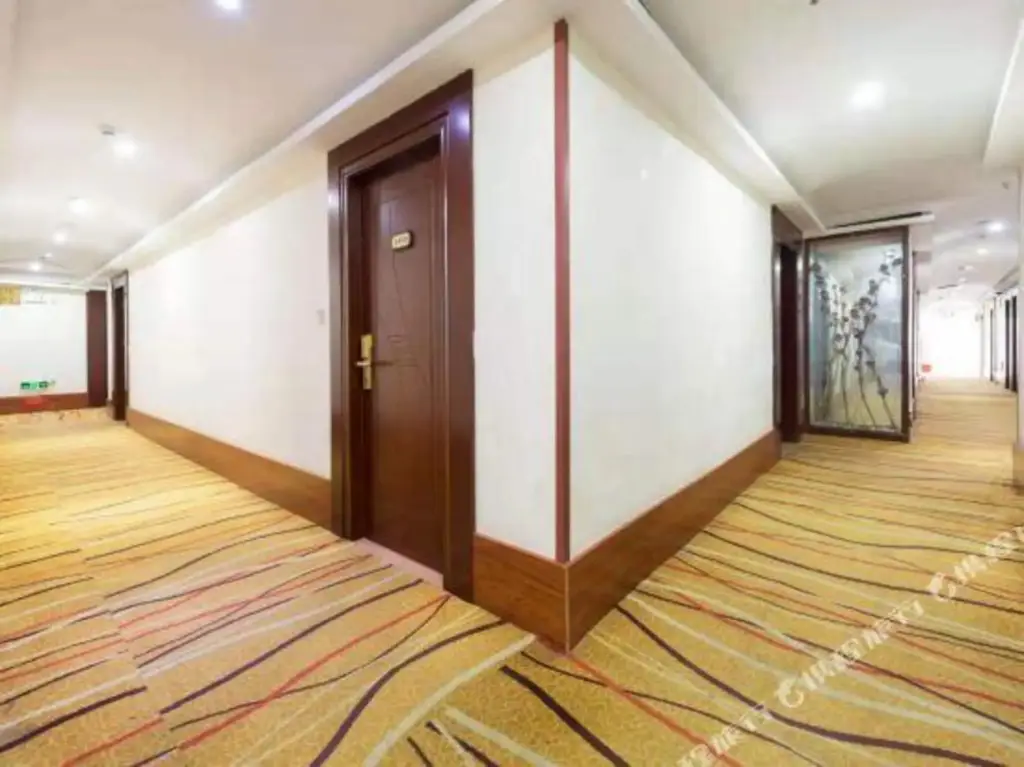 Чжухай: Junjia Hotel