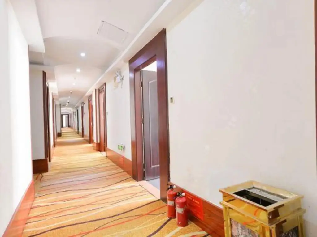 Junjia Hotel — фото 1