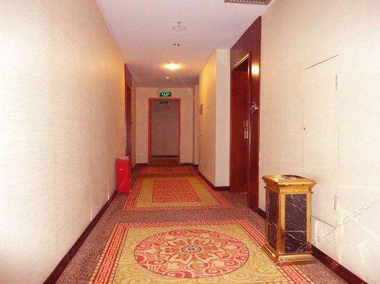 Лоуди: Kaicheng Hotel
