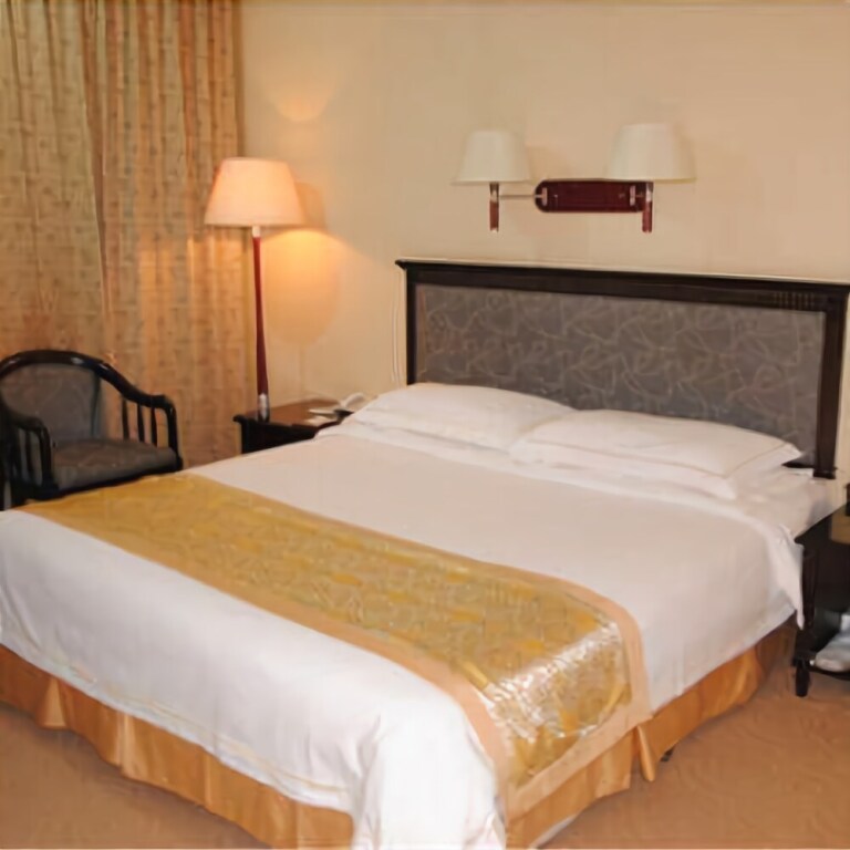 Таншань: Jin Gang International Hotel