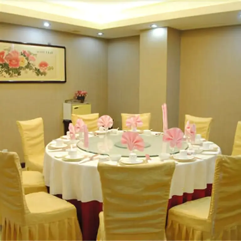 Таншань: Jin Gang International Hotel