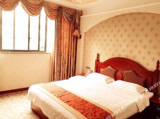 Baiqian Business Hotel — фото 1
