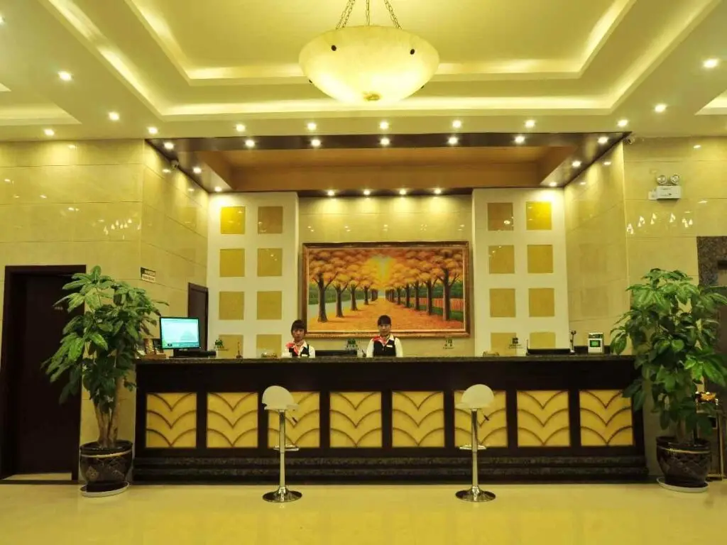GreenTree Inn Kunming Chenggong University City HSR Station Shilin Street Express Hotel — фото 1