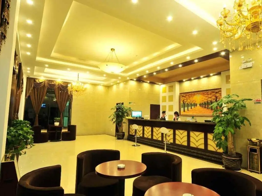 Куньмин: GreenTree Inn Kunming Chenggong University City HSR Station Shilin Street Express Hotel