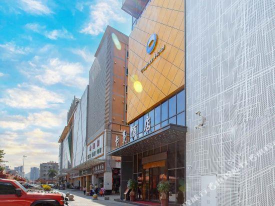 Cayman Hotel (Wanjunlong Shopping Plaza) — фото 1