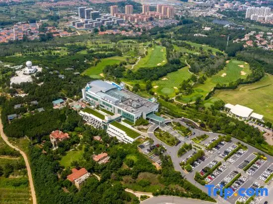 Циндао: Qingdao Tiantai Mountain le'ai Hot Spring Art Hotel