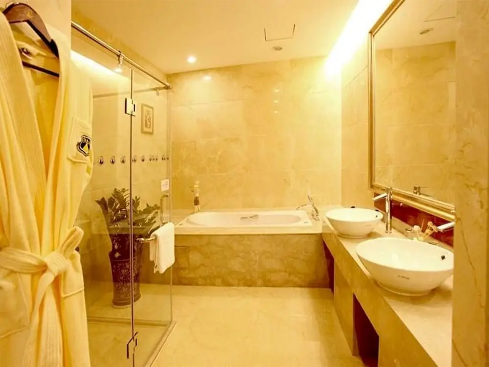 Ухань: New Beacon Optics Valley International Hotel