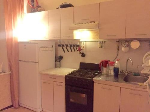 Санкт-Петербург: Homestay on Bronnitskaya ulitsa 37