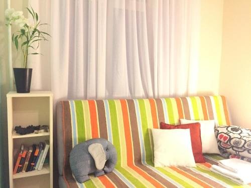 Санкт-Петербург: Homestay on Bronnitskaya ulitsa 37