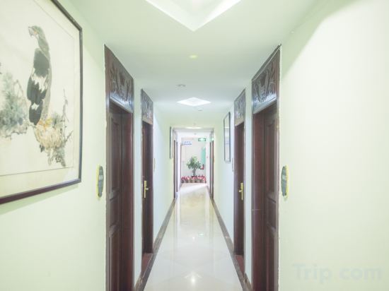 Хайкоу: Junya Zhouji Hotel(Haikou East High Speed Railway Station)