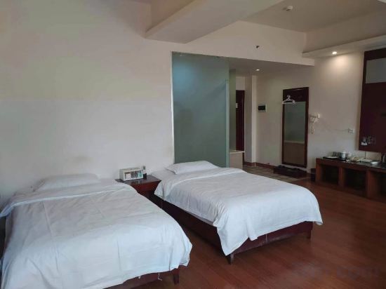 Хайкоу: Junya Zhouji Hotel(Haikou East High Speed Railway Station)