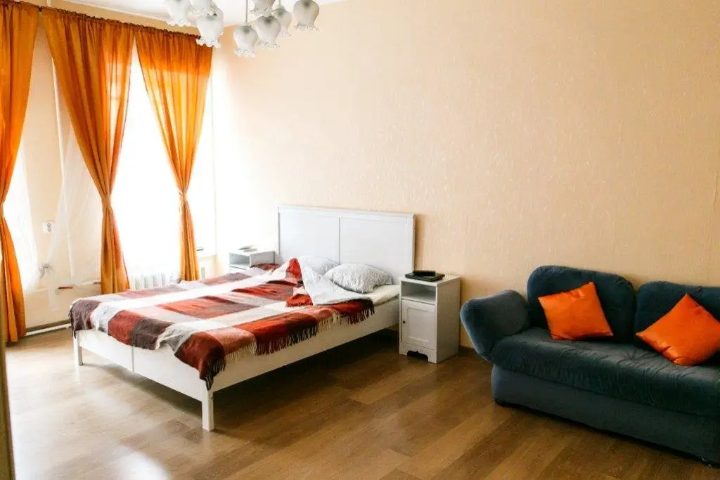 Санкт-Петербург: Apartamentyi Alehandro Na Sennoj