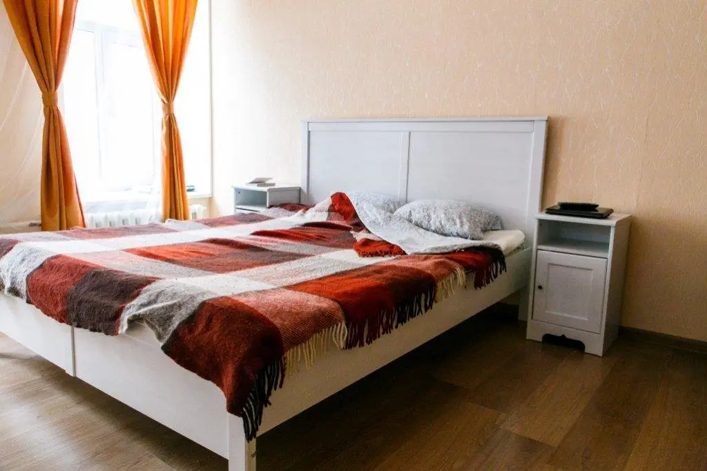 Санкт-Петербург: Apartamentyi Alehandro Na Sennoj