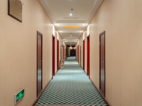 Qiankun Hotel — фото 1
