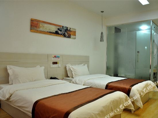 Home Inn Huayi (Linyi Lanling Yucai Road) — фото 1