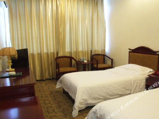 Цзюцюань: Guang Le Grand Large Hotel