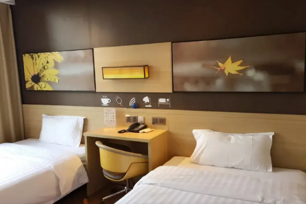 Чунцин: 7 Days Inn (Chongqing Bishan Yingjia Tianxia Commercial Pedestrian Street)