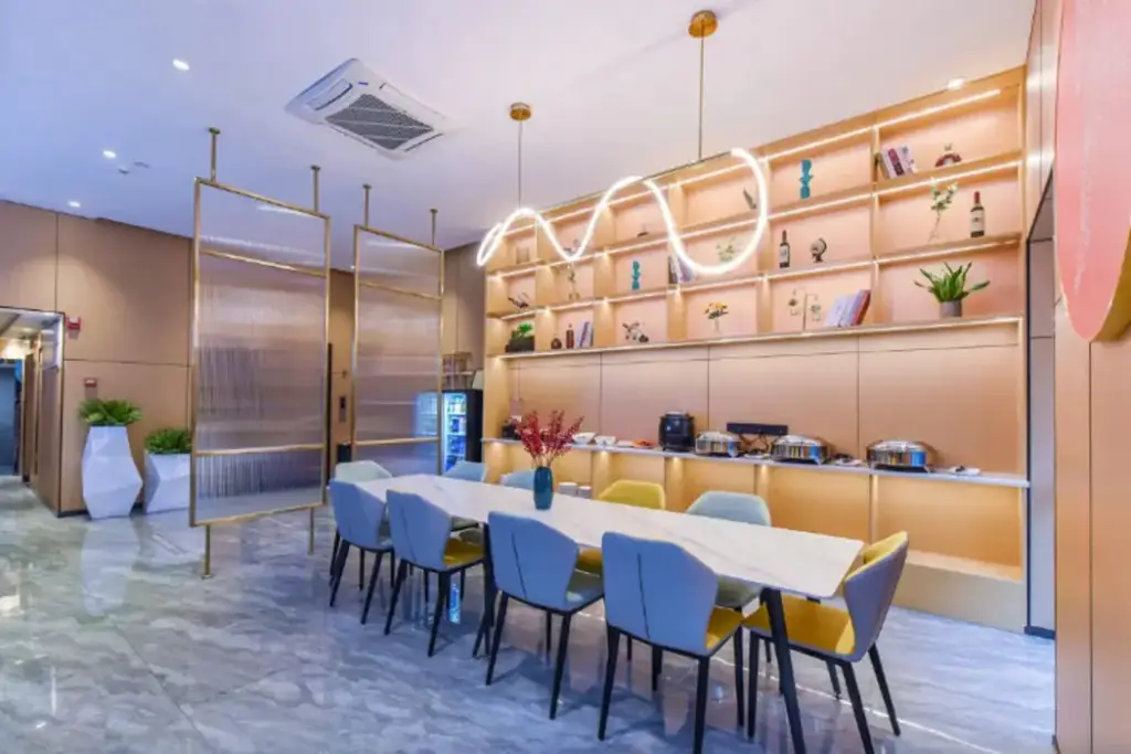 Чунцин: 7 Days Inn (Chongqing Bishan Yingjia Tianxia Commercial Pedestrian Street)