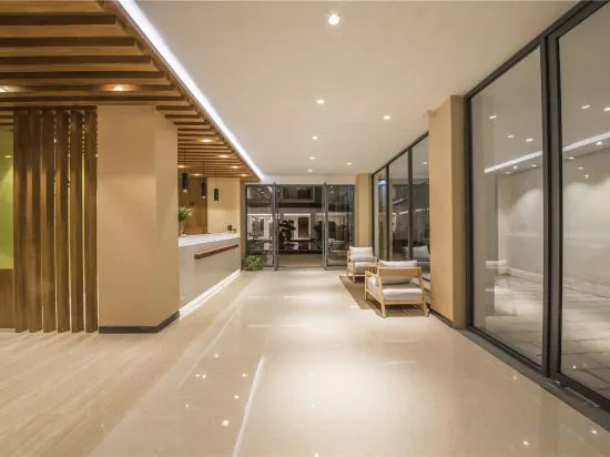 Лицзян: Lihu Residence Resort (Lijiang Tianrui Howard Johnson Resort Huama Street)