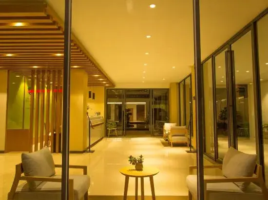 Лицзян: Lihu Residence Resort (Lijiang Tianrui Howard Johnson Resort Huama Street)