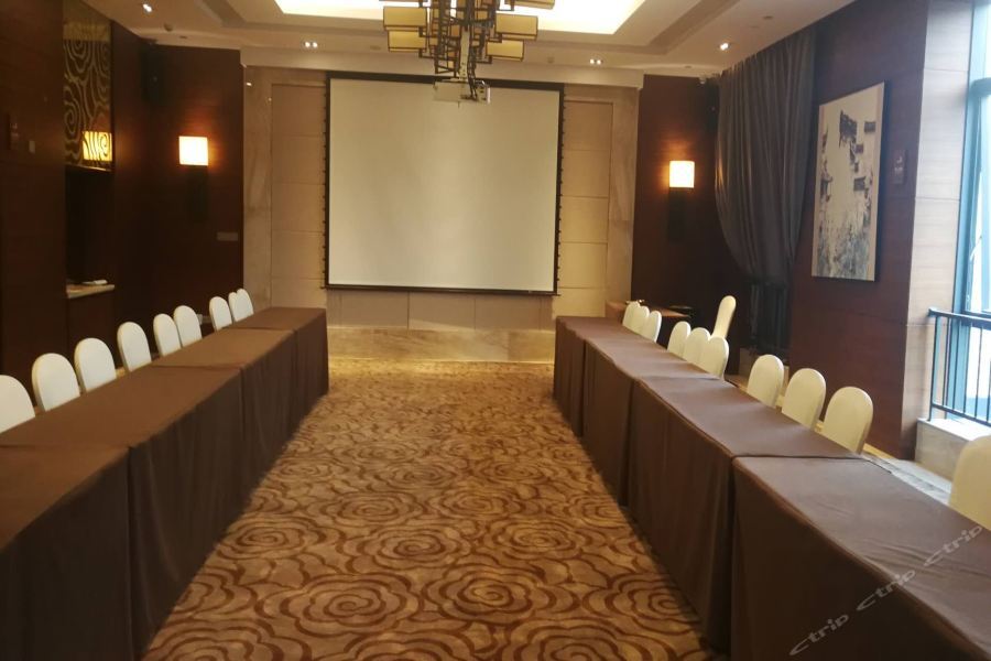 Нинбо: Yitel Trend Ningbo East Xincheng