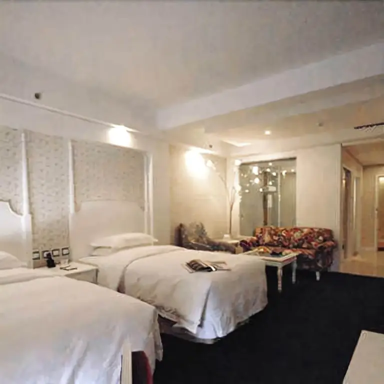 Чжэнчжоу: Aegean Sea Zhongzhou Yihe Hotel (Zhengzhou People's Hospital)