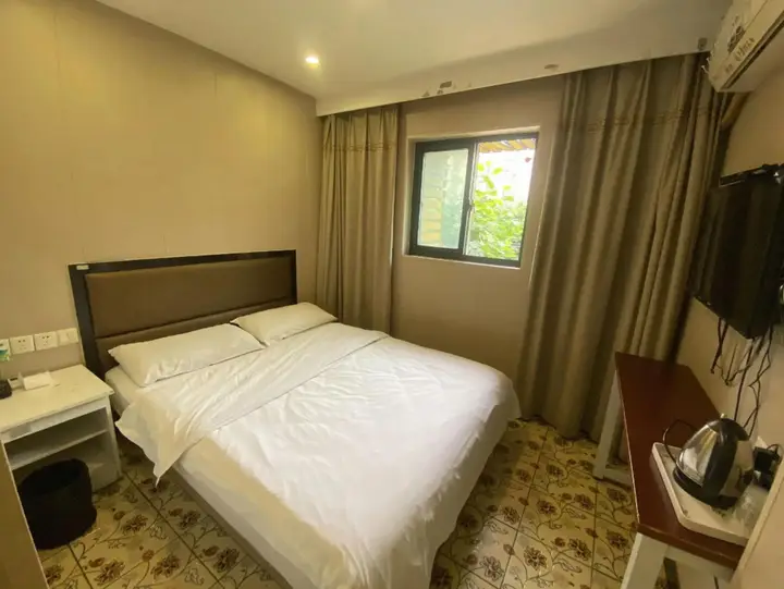 Шанхай: Deping Leisure Hotel