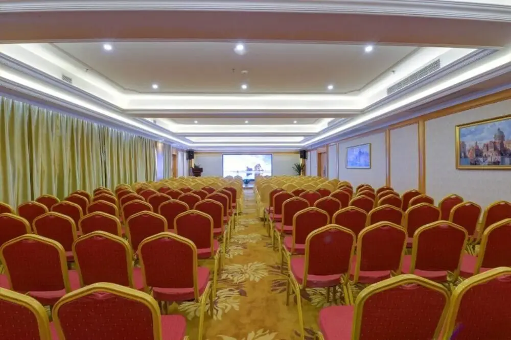 Наньчан: Vienna Internation Hotel Nanchang Lake