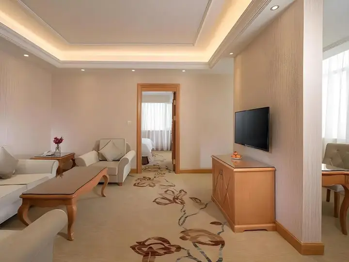 Дунгуань: Vienna International Hotel (Dongguan Mayong Central Avenue)