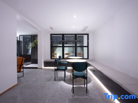 Чэнду: Laizhu Hotel (ChengduTaiKoo Li Chunxi Road)