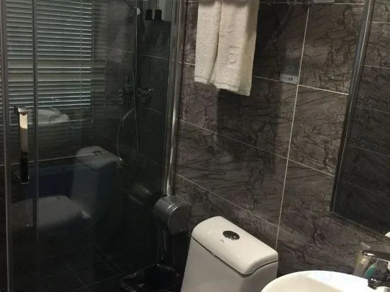 Дунгуань: Zhishang Premium Hotel (Dongguan Chang'an Town Fuhai Road Branch)