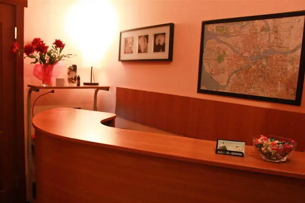 Санкт-Петербург: The Isaac Hotel