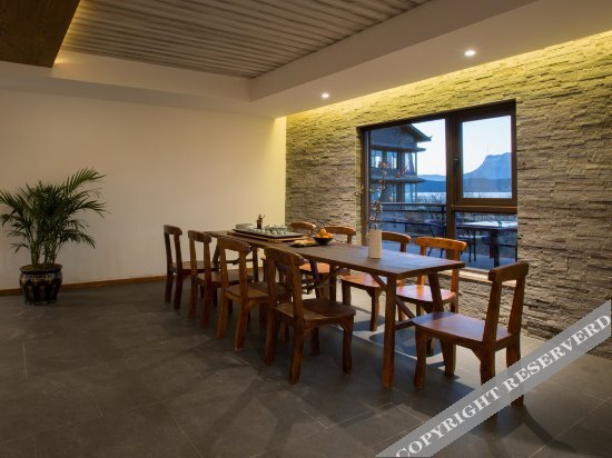 Лицзян: Hualou Love Song · Lugu Lake Sunshine Boutique Inn
