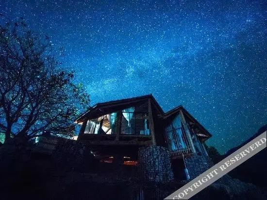 Лицзян: Hualou Love Song · Lugu Lake Sunshine Boutique Inn