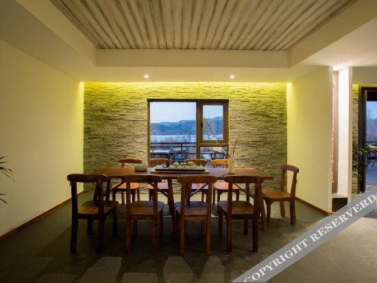 Лицзян: Hualou Love Song · Lugu Lake Sunshine Boutique Inn