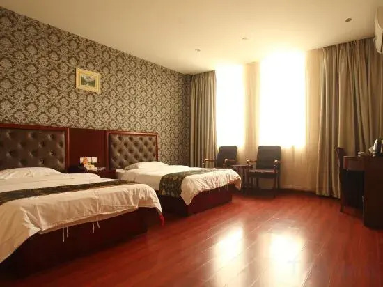 Шанхай: Super 8 Hotel (Shanghai Songjiang Chedun Movie City Nanyao Road)