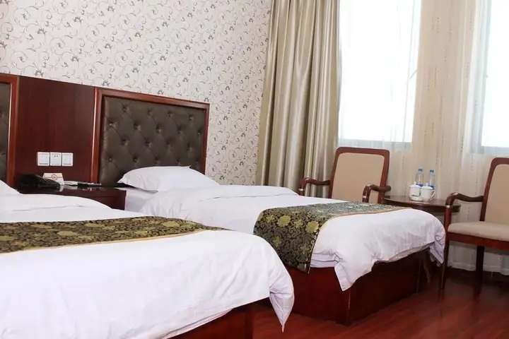 Шанхай: Super 8 Hotel (Shanghai Songjiang Chedun Movie City Nanyao Road)