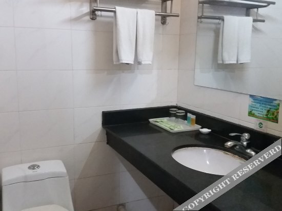 Хецзе: Homeinn Hotel (Heze Bus Station)
