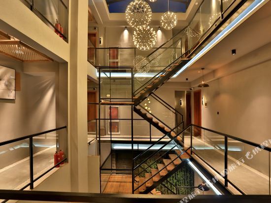 Цзясинь: Wuzhen Xizha Yunshu Art Hotel