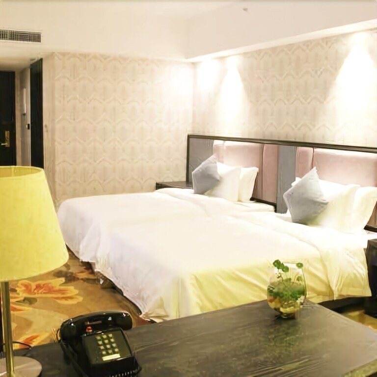 Чэнду: Pastoral Hotel (Chengdu Global Center)