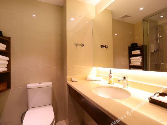 Чэнду: Pastoral Hotel (Chengdu Global Center)