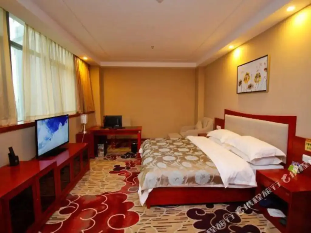 Хуайнань: Lafei Holiday Hotel