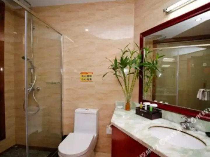 Хуайнань: Lafei Holiday Hotel